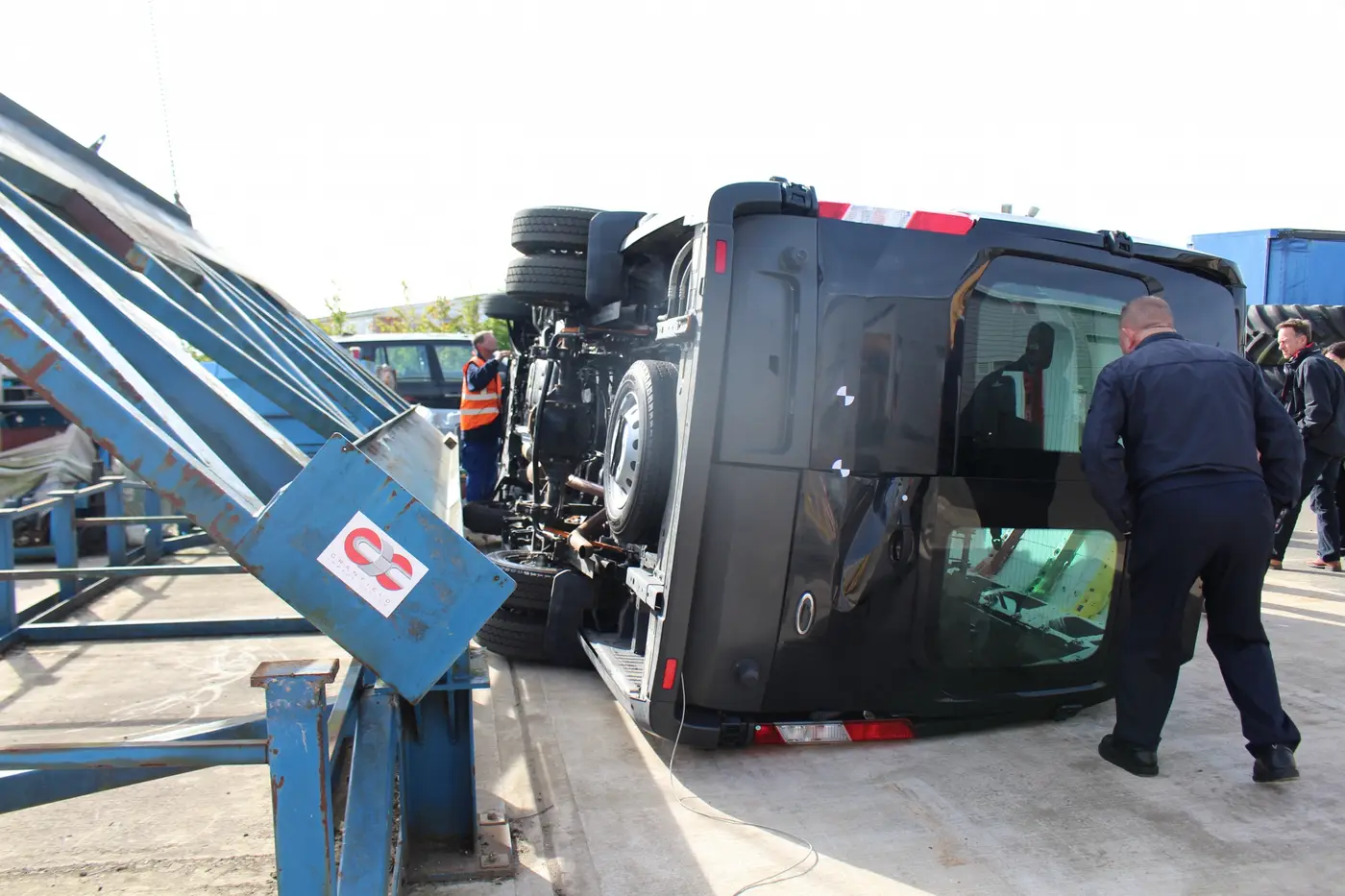 R66-01Coach Rollover Rig R66-01Coach Rollover Rig